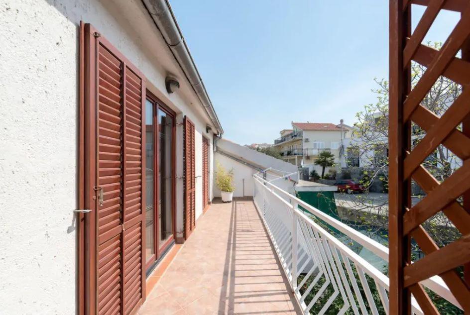 Nora's Apartamento Hvar Town